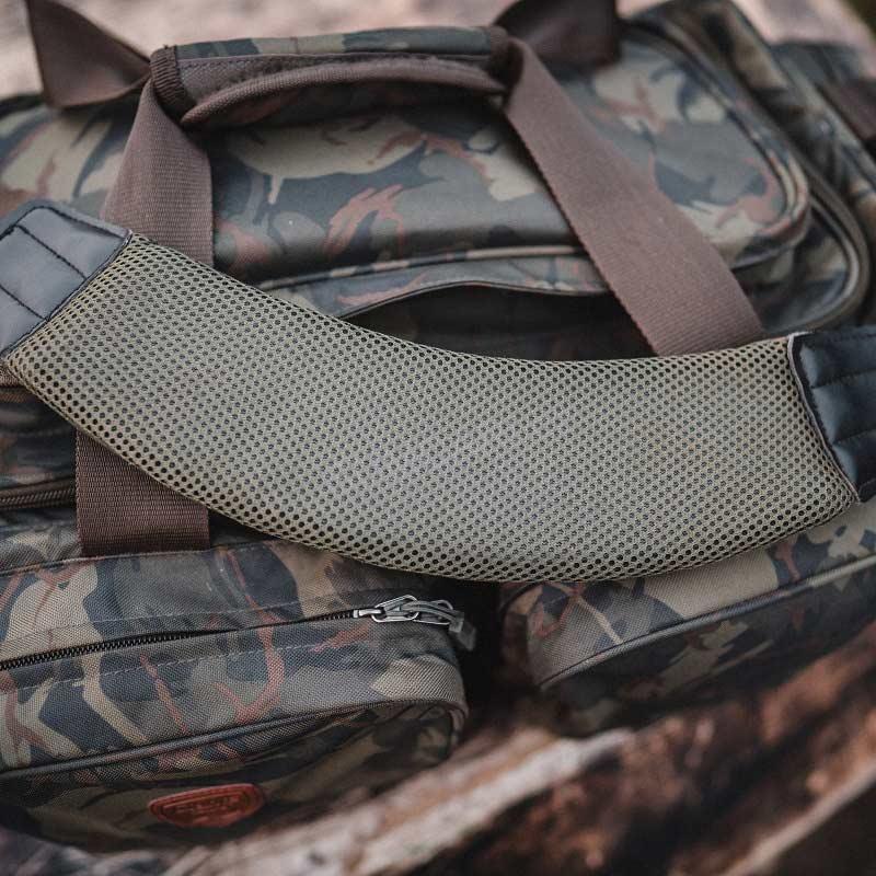 Giants fishing rybářská taška Deluxe Large Carryall