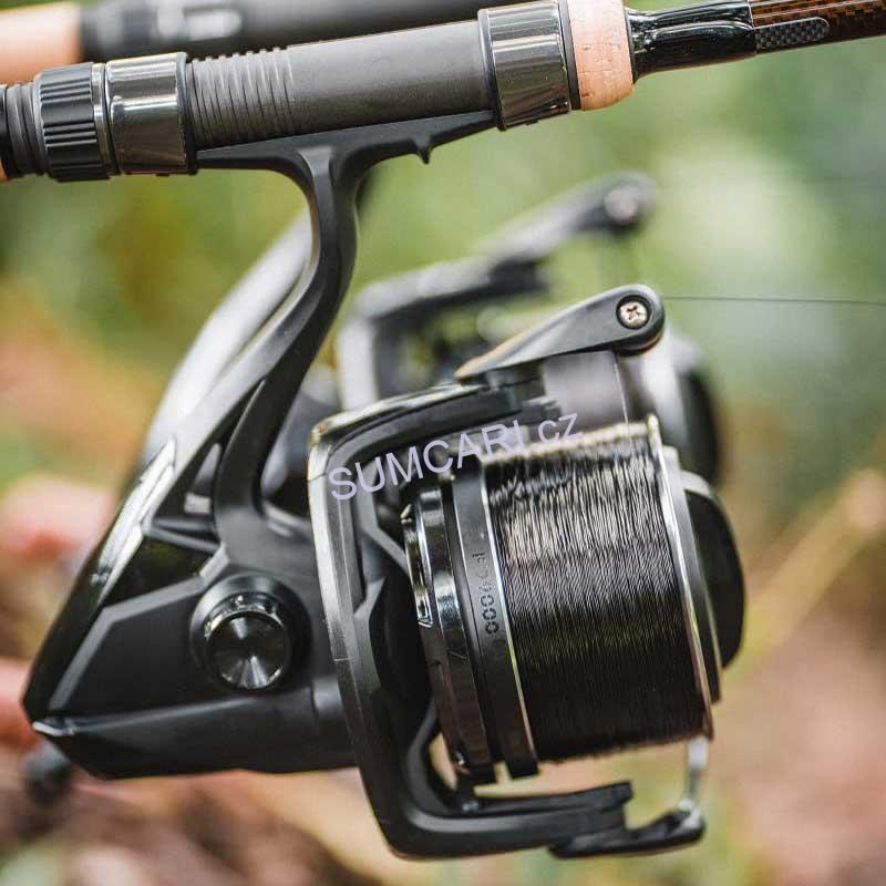 Giants fishing naviják XRS FD 9000 + zlatá cívka 10000 ZDARMA!