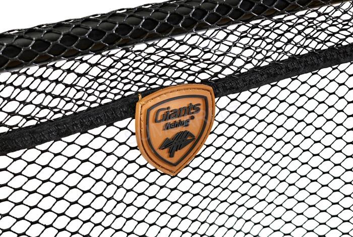 Giants fishing podběrák Deluxe Landing Net Rubber Medium 70x60cm