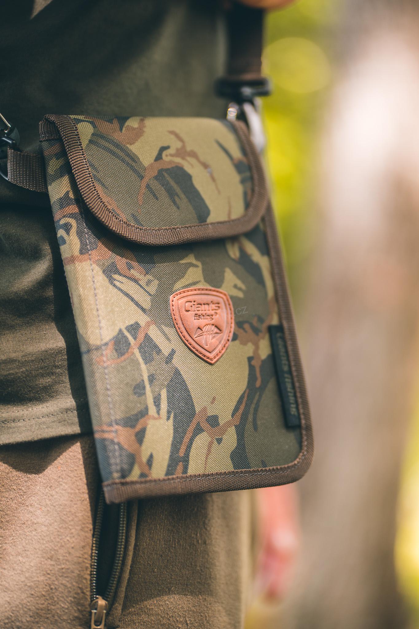 Giants fishing pouzdro na doklady a telefon Security Pouch