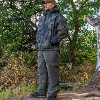 Avid Carp zimní oblek Arctic-Series Distortion Thermal Suit, vel. M